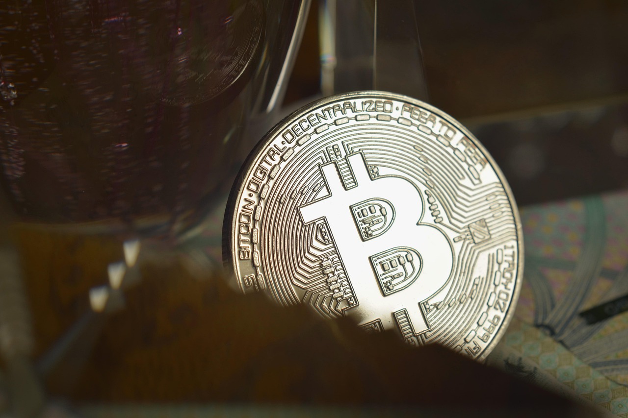 美国3月CPI下跌、联准会降息机率提高！但比特币、美股不涨反跌